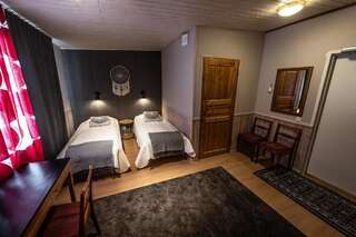 Отель Wilderness Hotel Kuusamo Kiviperä Двухместный номер с 2 отдельными кроватями-7